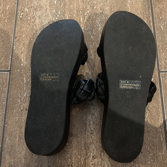 Steve Madden Sandals Size 38 - Picture 3 of 4